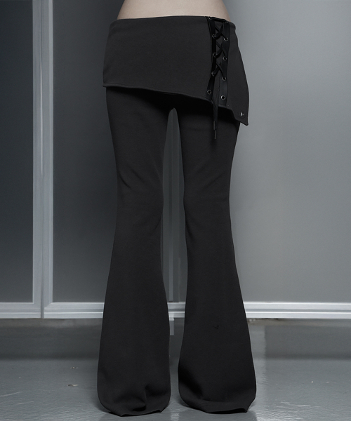 ETRE AU SOMMET（エトレオソメ）の「Lace-Up Side Slit Bootcut Pants (Charcoal)（その他パンツ・レディース・チャコールグレー・FREE）」の3枚目の写真