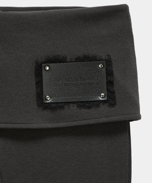 ETRE AU SOMMET（エトレオソメ）の「Lace-Up Side Slit Bootcut Pants (Charcoal)（その他パンツ・レディース・チャコールグレー・FREE）」の8枚目の写真