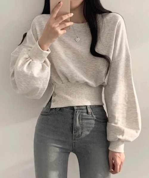 Alvia（アルビア）の「ショート丈スウェットプルオーバー　レーナー（Tシャツ/カットソー・レディース・グレー/アイボリー・M）」の9枚目の写真