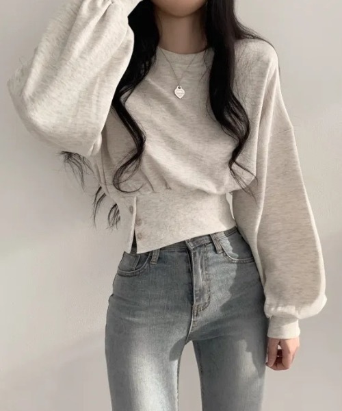 Alvia（アルビア）の「ショート丈スウェットプルオーバー　レーナー（Tシャツ/カットソー・レディース・グレー/アイボリー・M）」の10枚目の写真