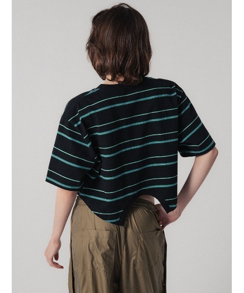 ELCHELE(エルチェレ)の「SAKASA OVER TEE(Tシャツ/カットソー・レディース・アイボリー/ブラック/カーキ・FREE)」の5枚目の写真