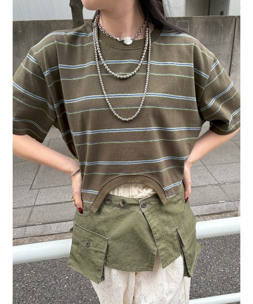 ELCHELE(エルチェレ)の「SAKASA OVER TEE(Tシャツ/カットソー・レディース・アイボリー/ブラック/カーキ・FREE)」の11枚目の写真