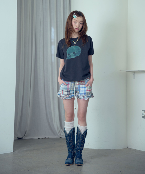 NICE GHOST CLUB(ナイスゴーストクラブ)の「BIG EYES DOLL TEE_CHARCOAL(NG2GMFT505A)(Tシャツ/カットソー・レディース・チャコール・F)」の3枚目の写真