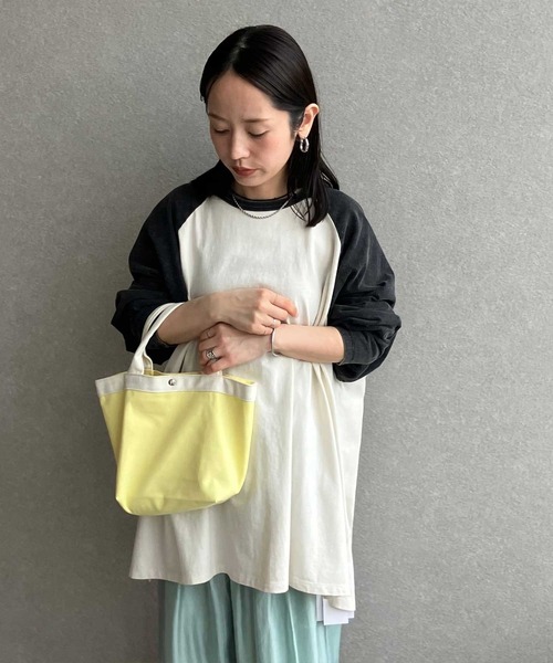 zena(ジェナ)の「キャンバス配色トートバッグ(トートバッグ・レディース・イエロー/オレンジ/ブルー/ナチュラル/グリーン・ONE SIZE)」の14枚目の写真