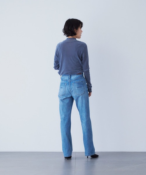 YANUK(ヤヌーク)の「Low Rise スリムストレート "LOUISE"(デニムパンツ・レディース・ブルー・26inch/24inch/23inch/22inch/21inch/25inch)」の3枚目の写真