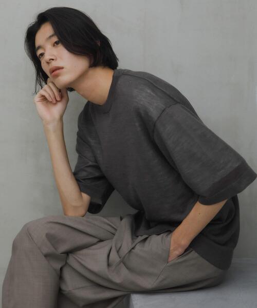URBAN RESEARCH DOORS(アーバンリサーチドアーズ)の「Ramie High Gauge Crew-Neck Knit(ニット/セーター・メンズ・チャコールグレー/ブラウン・LARGE/MEDIUM)」の1枚目の写真