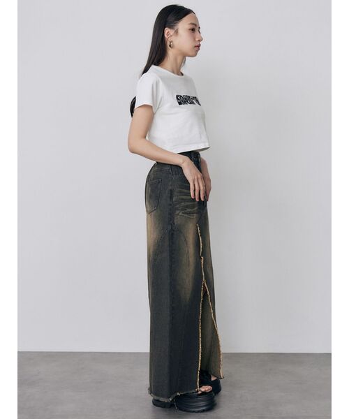 MURUA(ムルーア)の「デニムスリットロングスカート 夏服(デニムスカート・レディース・ブラック/ブラウン・2/1)」の4枚目の写真