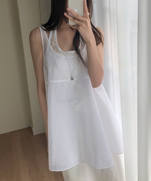 YUGA(ユーガ)の「YUGA_YGMC Korean-style Lace innerwear, sheer layered top(キャミソール・レディース・ライトグリーン/ホワイト/ボルドー・FREE)」の8枚目の写真