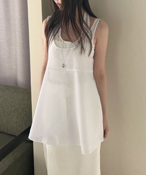 YUGA(ユーガ)の「YUGA_YGMC Korean-style Lace innerwear, sheer layered top(キャミソール・レディース・ライトグリーン/ホワイト/ボルドー・FREE)」の12枚目の写真