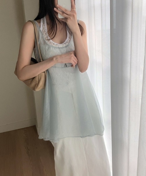 YUGA(ユーガ)の「YUGA_YGMC Korean-style Lace innerwear, sheer layered top(キャミソール・レディース・ライトグリーン/ホワイト/ボルドー・FREE)」の19枚目の写真