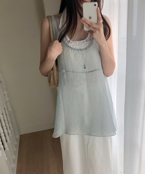 YUGA(ユーガ)の「YUGA_YGMC Korean-style Lace innerwear, sheer layered top(キャミソール・レディース・ライトグリーン/ホワイト/ボルドー・FREE)」の15枚目の写真