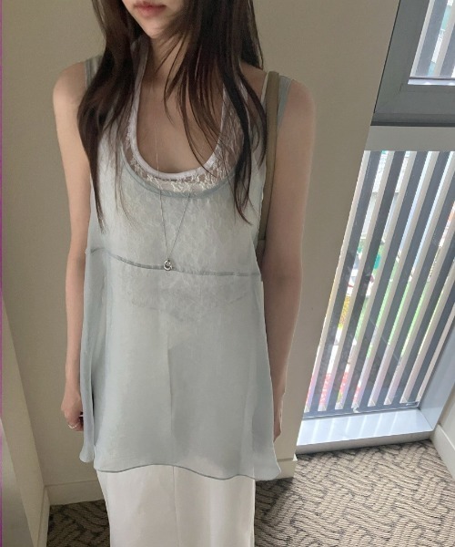 YUGA(ユーガ)の「YUGA_YGMC Korean-style Lace innerwear, sheer layered top(キャミソール・レディース・ライトグリーン/ホワイト/ボルドー・FREE)」の21枚目の写真
