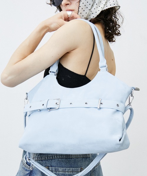 uyu.(ウユ)の「ベルトバックルトートバッグ/ショルダーバッグ/クラッシュ加工(トートバッグ・レディース・シルバー/ブラック/ブルー・FREE)」の13枚目の写真
