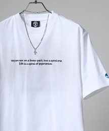 SCHWA（シュワ）の「ネックレス付スプレー加工グラフィック半袖Tee（Tシャツ/カットソー）」