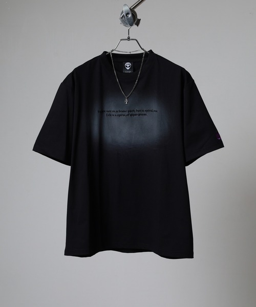 セール】ネックレス付スプレー加工グラフィック半袖Tee（Tシャツ
