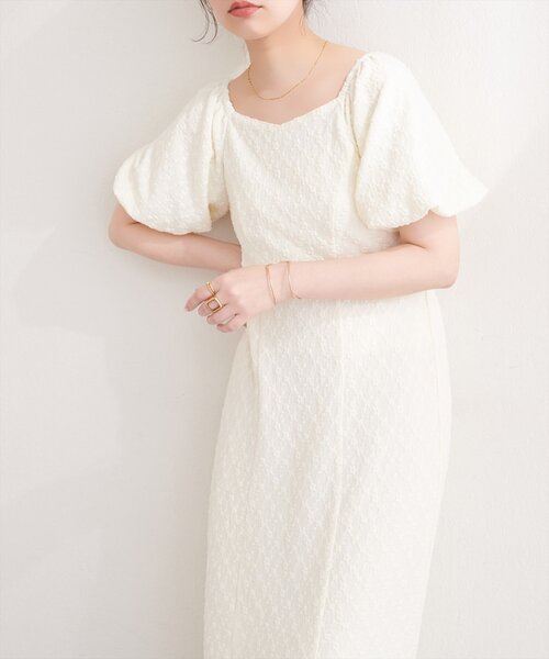natural couture（ナチュラルクチュール）の「〈mizu〉後ろねじりふくれジャガードワンピース（ワンピース・レディース・グリーン/アイボリー/ブラック・FREE）」の4枚目の写真