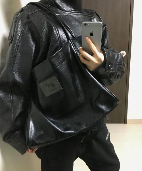 COIRIS（コイリス）の「[ポーチプレゼント] ルービックスレザーショルダーバッグ（ショルダーバッグ・レディース・ブラック・FREE）」の17枚目の写真