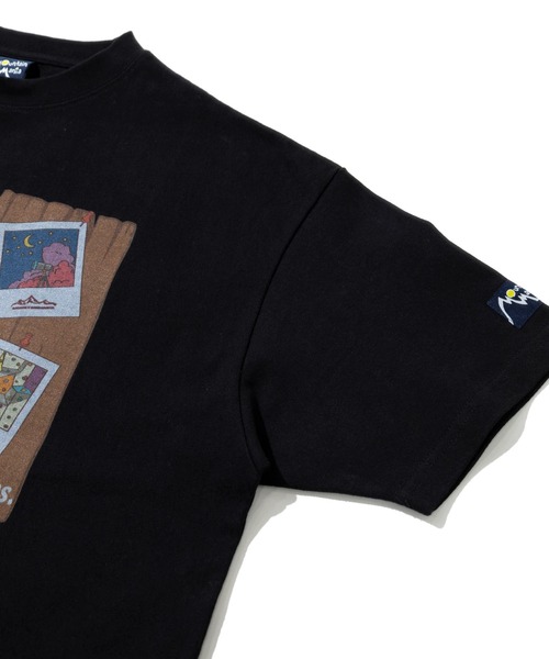 Mountain Mania（マウンテンマニア）の「Mountain Mania/マウンテンマニア　オリジナル天竺 プリントTEE -Hobbies-（Tシャツ/カットソー・メンズ・サックスブルー/ブラック・X-LARGE/LARGE/MEDIUM）」の5枚目の写真