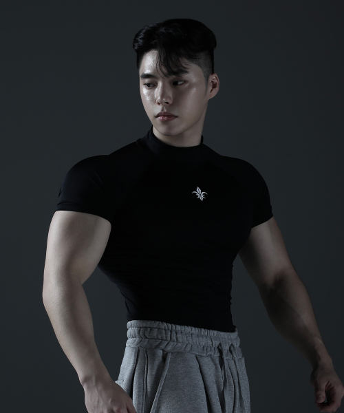 CARMID（カミド）の「コンプレッションモックネック半袖[ブラック]（Tシャツ/カットソー・メンズ・その他・1/2/3）」の7枚目の写真