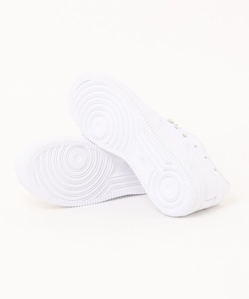 emmi（エミ）の「【NIKE】AIR FORCE 1 '07（スニーカー・レディース・ホワイト・23.5/25/25.5/24.5/24）」の3枚目の写真