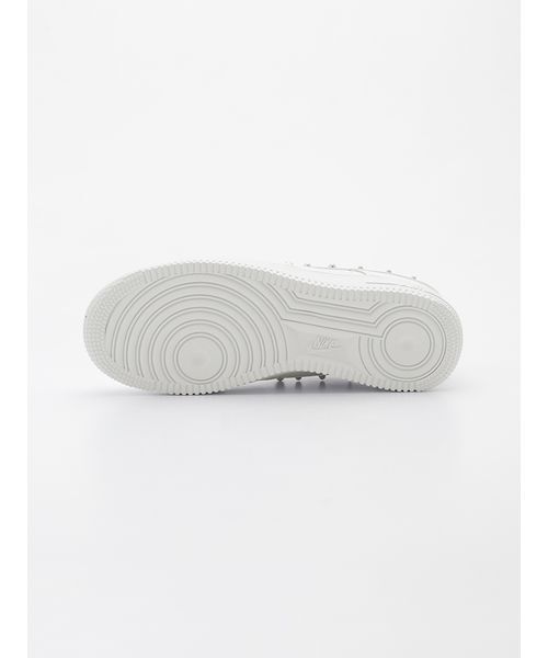 NIKE(ナイキ)の「【NIKE】AIR FORCE 1 '07(スニーカー・レディース・ホワイト・23.5/25/25.5/24.5/24)」の7枚目の写真