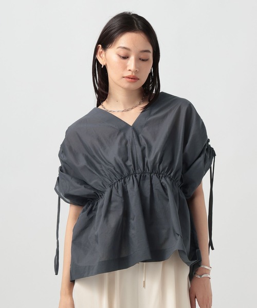 BAYFLOW（ベイフロー）の「[さらっとした着心地]Vネックギャザーブラウス（シャツ/ブラウス・レディース・ネイビー/オフホワイト/ブラウン・FREE）」の10枚目の写真
