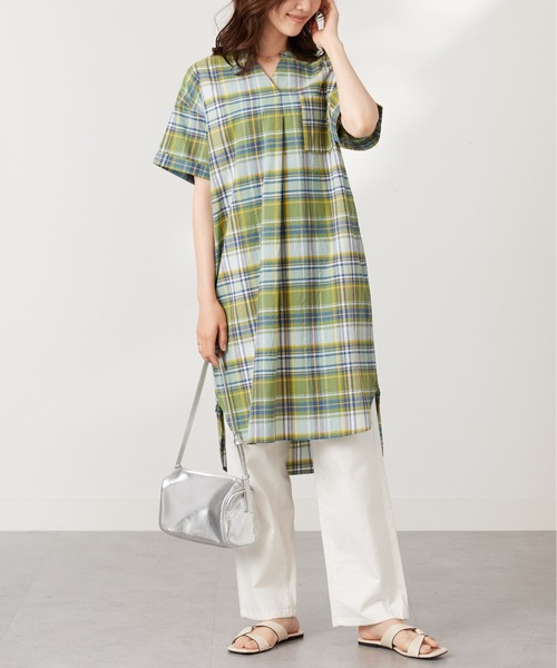 BELLUNA PLUS(ベルーナ)の「夏映え!スキッパー衿ワンピース(ワンピース・レディース・グリーン系/コーラル/ブルー系・LARGE/MEDIUM/X-LARGE)」の6枚目の写真