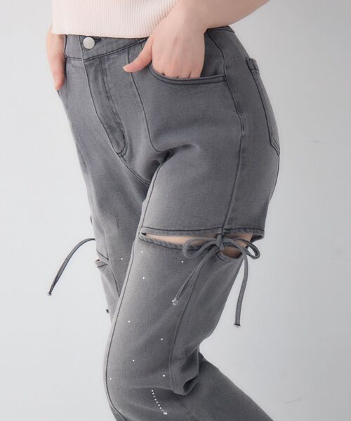 ems excite（エムズエキサイト）の「サイドスリットフレアデニムパンツ（デニムパンツ・レディース・ブラック/ライトブルー・MEDIUM/SMALL）」の2枚目の写真
