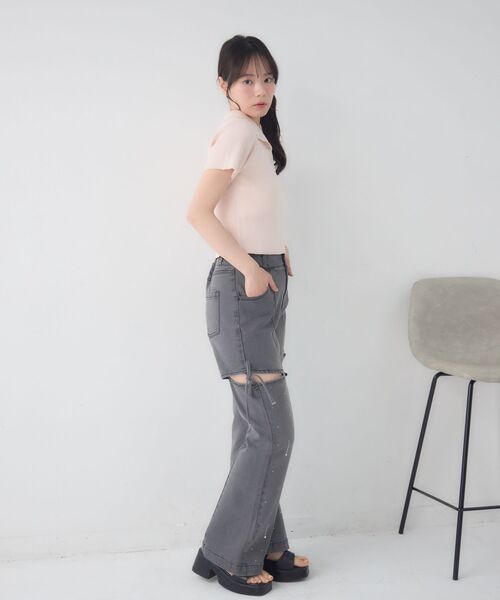 ems excite（エムズエキサイト）の「サイドスリットフレアデニムパンツ（デニムパンツ・レディース・ブラック/ライトブルー・MEDIUM/SMALL）」の5枚目の写真