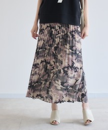 TRANOI. カモフラージュプリーツスカート