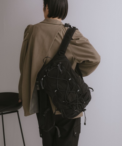 ANF.MUU(アンフムー)の「コードデザインナイロンバックパック(バックパック/リュック・レディース・グレー/ブラック/アイボリー・FREE)」の11枚目の写真