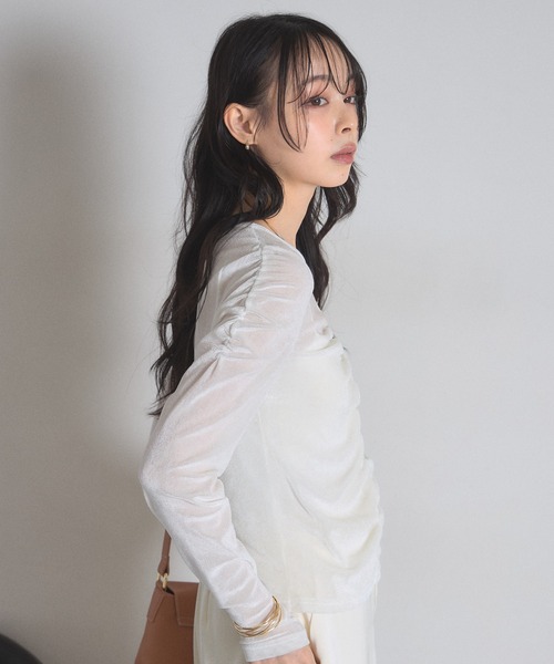 &. NOSTALGIA(アンドドットノスタルジア)の「シアーベロアシャーリングプルオーバー(Tシャツ/カットソー・レディース・ブラウン/オフホワイト・FREE)」の5枚目の写真