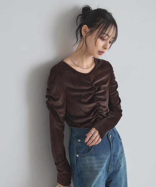 &. NOSTALGIA(アンドドットノスタルジア)の「シアーベロアシャーリングプルオーバー(Tシャツ/カットソー・レディース・ブラウン/オフホワイト・FREE)」の10枚目の写真
