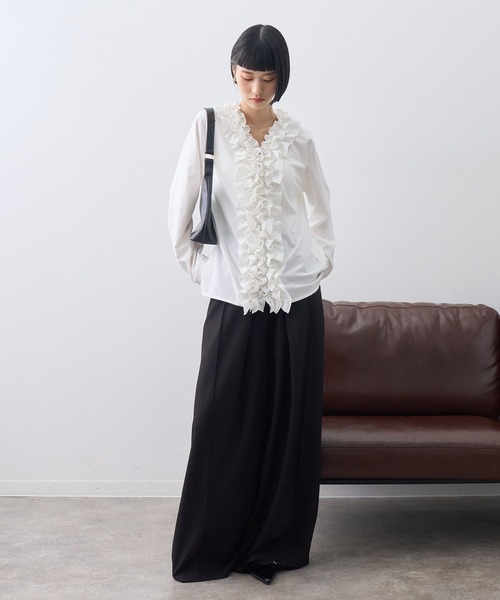 NOGLE（ノグル）の「【NOGLE/ノグル】フロントラッフルフリルシャツカーデ（カーディガン/ボレロ・レディース・ブラック/ホワイト・FREE）」の20枚目の写真