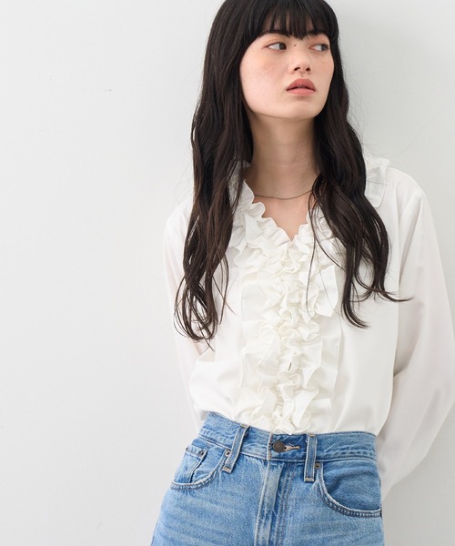 NOGLE（ノグル）の「【NOGLE/ノグル】フロントラッフルフリルシャツカーデ（カーディガン/ボレロ・レディース・ブラック/ホワイト・FREE）」の6枚目の写真