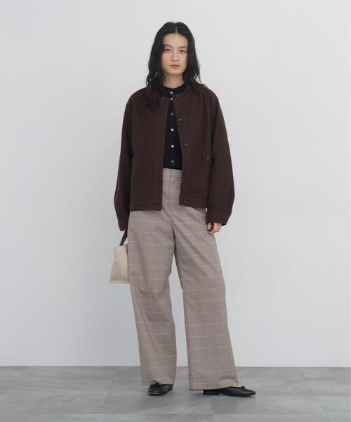 human woman(ヒューマンウーマン)の「◆【名品 / マルチサイズ / ウォッシャブル】シャークスキン強撚バックルパンツ(その他パンツ・レディース・ベージュ系その他3/グレー/ブラウン・MEDIUM/LARGE/SMALL)」の14枚目の写真