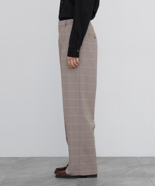 human woman(ヒューマンウーマン)の「◆【名品 / マルチサイズ / ウォッシャブル】シャークスキン強撚バックルパンツ(その他パンツ・レディース・ベージュ系その他3/グレー/ブラウン・MEDIUM/LARGE/SMALL)」の17枚目の写真