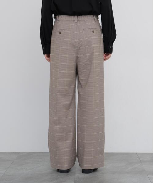 human woman(ヒューマンウーマン)の「◆【名品 / マルチサイズ / ウォッシャブル】シャークスキン強撚バックルパンツ(その他パンツ・レディース・ベージュ系その他3/グレー/ブラウン・MEDIUM/LARGE/SMALL)」の18枚目の写真