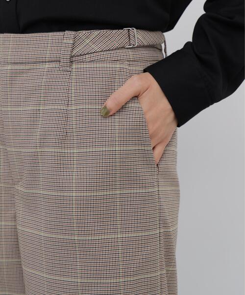 human woman(ヒューマンウーマン)の「◆【名品 / マルチサイズ / ウォッシャブル】シャークスキン強撚バックルパンツ(その他パンツ・レディース・ベージュ系その他3/グレー/ブラウン・MEDIUM/LARGE/SMALL)」の20枚目の写真