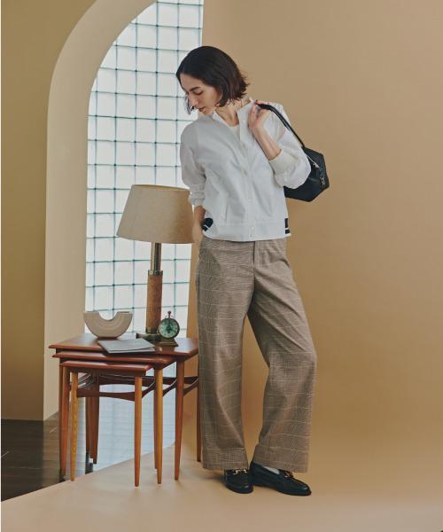 human woman(ヒューマンウーマン)の「◆【名品 / マルチサイズ / ウォッシャブル】シャークスキン強撚バックルパンツ(その他パンツ・レディース・ベージュ系その他3/グレー/ブラウン・MEDIUM/LARGE/SMALL)」の22枚目の写真