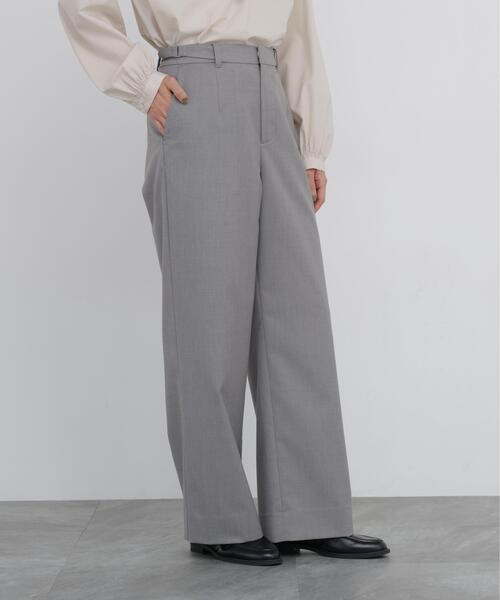 human woman(ヒューマンウーマン)の「◆【名品 / マルチサイズ / ウォッシャブル】シャークスキン強撚バックルパンツ(その他パンツ・レディース・ベージュ系その他3/グレー/ブラウン・MEDIUM/LARGE/SMALL)」の4枚目の写真
