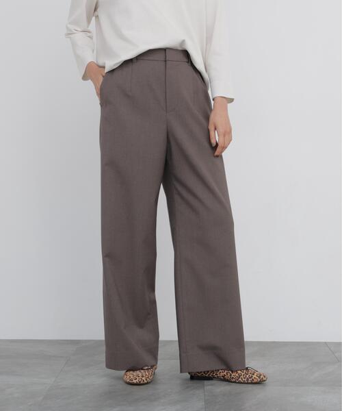 human woman(ヒューマンウーマン)の「◆【名品 / マルチサイズ / ウォッシャブル】シャークスキン強撚バックルパンツ(その他パンツ・レディース・ベージュ系その他3/グレー/ブラウン・MEDIUM/LARGE/SMALL)」の5枚目の写真