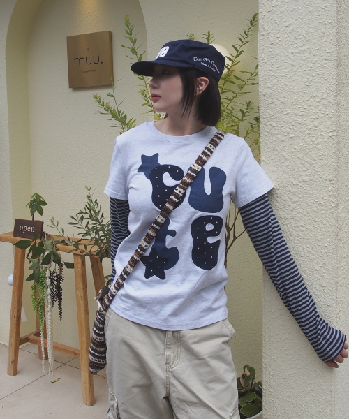 KKEEE(ケーケーイーイー)の「ジャストキュートレイヤード長袖Tシャツ(2カラー)(Tシャツ/カットソー・レディース・チャコール/ライトグレー・FREE)」の6枚目の写真