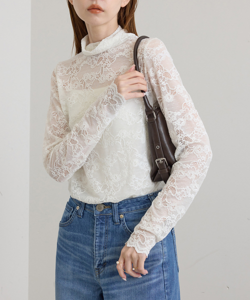 U by SPICK&SPAN(ユーバイスピックアンドスパン)の「ストレッチ起毛レースタートルプルオーバー(Tシャツ/カットソー・レディース・ホワイト/ブラック・FREE)」の2枚目の写真
