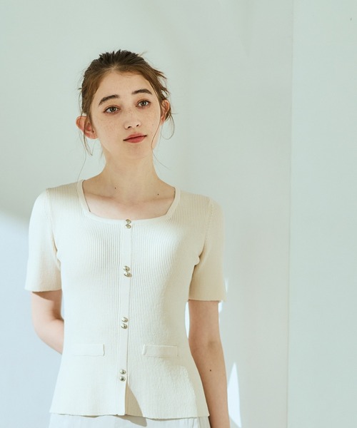 12Twelve Agenda(トゥエルブ アジェンダ)の「スクエアネックカーデ風リブニットプルオーバー(ニット/セーター・レディース・ブラウン/ブルー/オフホワイト・M)」の7枚目の写真