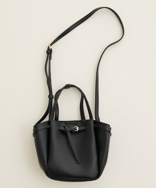 natural couture(ナチュラルクチュール)の「【ZOZO限定】2WAYフェイクレザーバッグ(ショルダーバッグ・レディース・アイボリー/ブラック/ブラウン・FREE)」の10枚目の写真