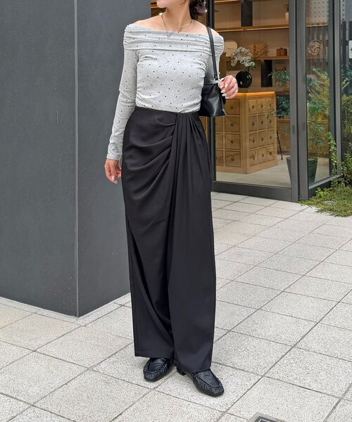 Thevon(ゼボン)の「ドレープタックパンツ(その他パンツ・レディース・チャコールグレー/ブラック・S/M)」の3枚目の写真