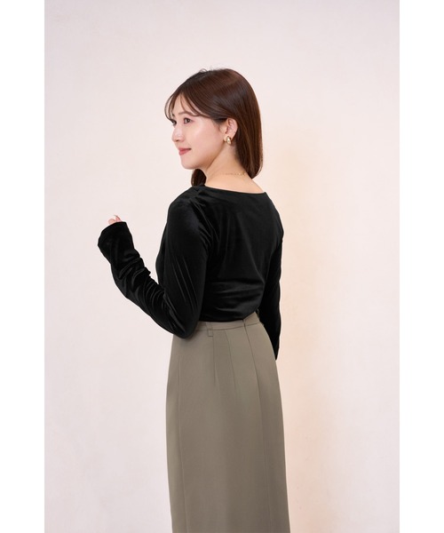 Her lip to(ハーリップトゥー)の「Velour Drape Neck Top(Tシャツ/カットソー・レディース・ベージュ/ブラック・S/M)」の16枚目の写真