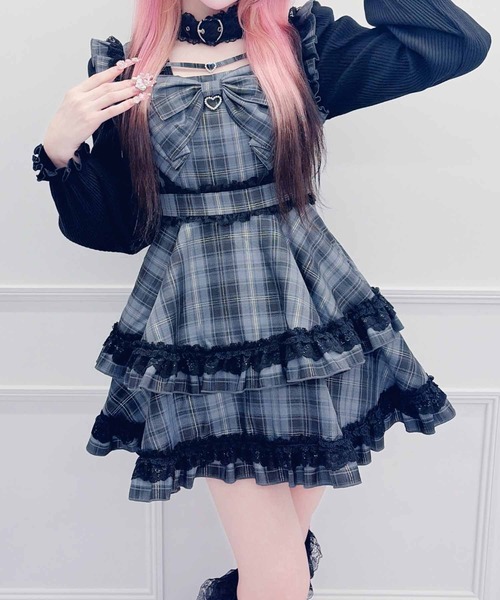 MA*RS(アメーバーマーズ)の「ハートチャームテープ×りぼんワンピース(ワンピース・レディース・ピンク/ネイビー/ブラック・FREE)」の1枚目の写真