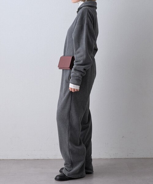 Whim Gazette(ウィムガゼット)の「<WEB限定>【THE PAUSE】フリースジップジャンプスーツ(つなぎ/オールインワン・レディース・チャコールグレー/アイボリー・FREE)」の5枚目の写真